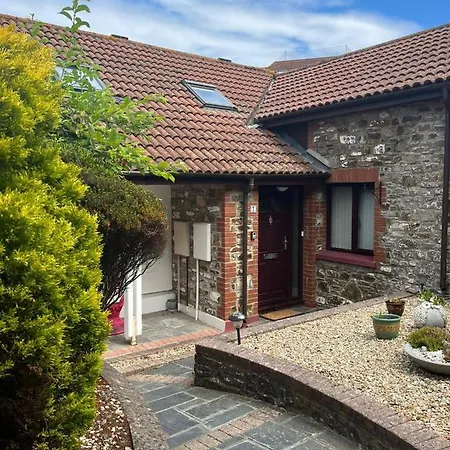 The Rocks Villa Westward Ho!  Exterior photo
